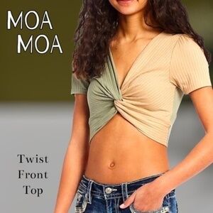 MOA Ribbed Knit Colorblock Twist Front Cropped V-Neck Top